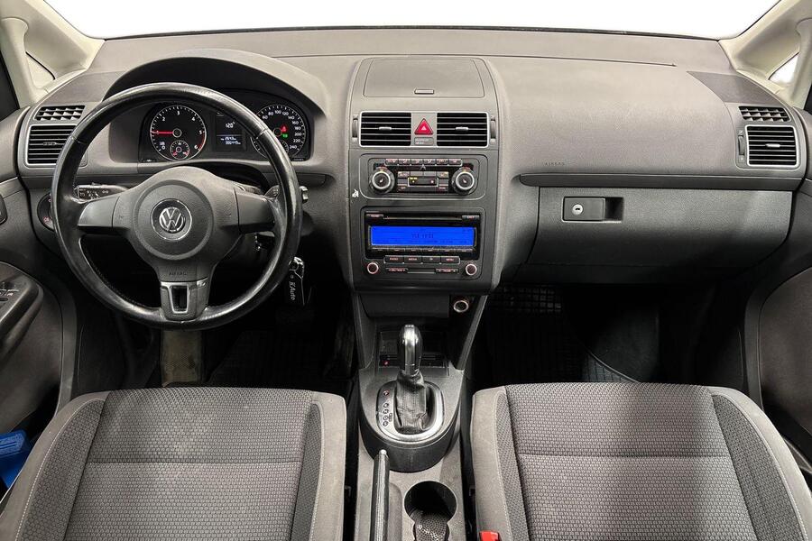 Volkswagen Touran vaihtoauto