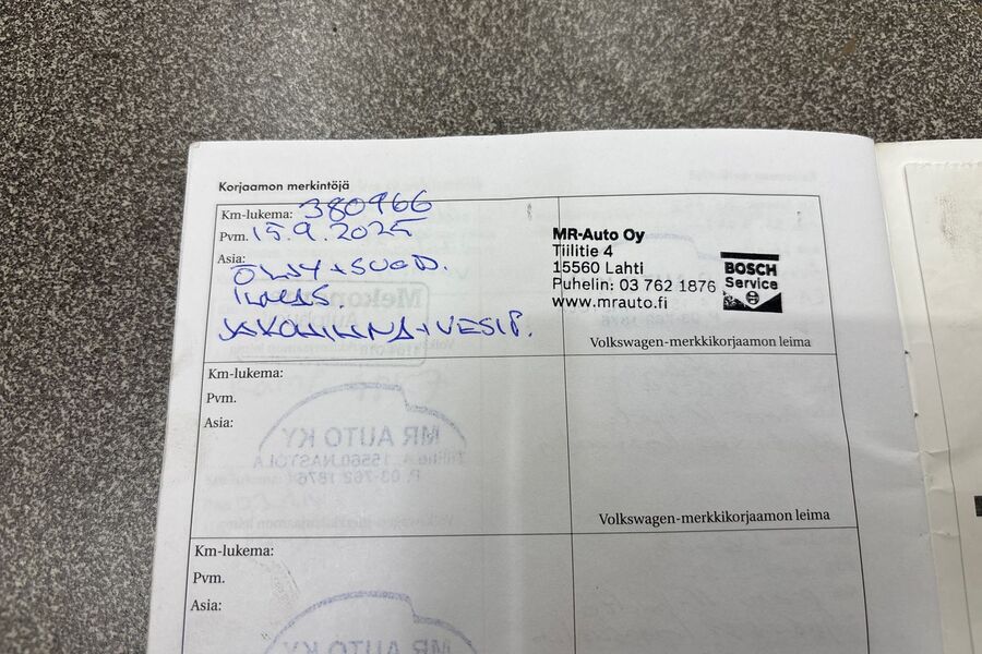 Volkswagen Touran vaihtoauto