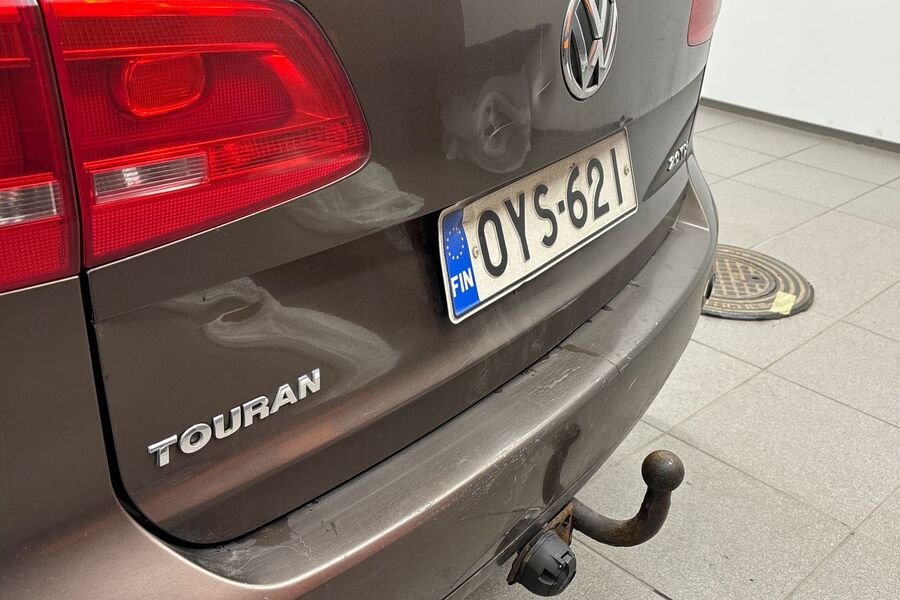 Volkswagen Touran vaihtoauto