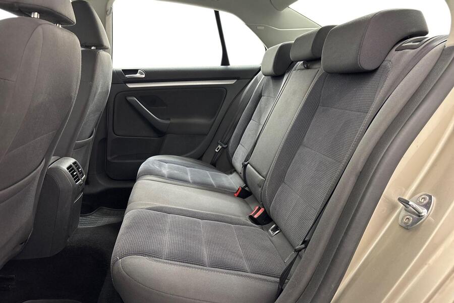 Volkswagen Jetta vaihtoauto