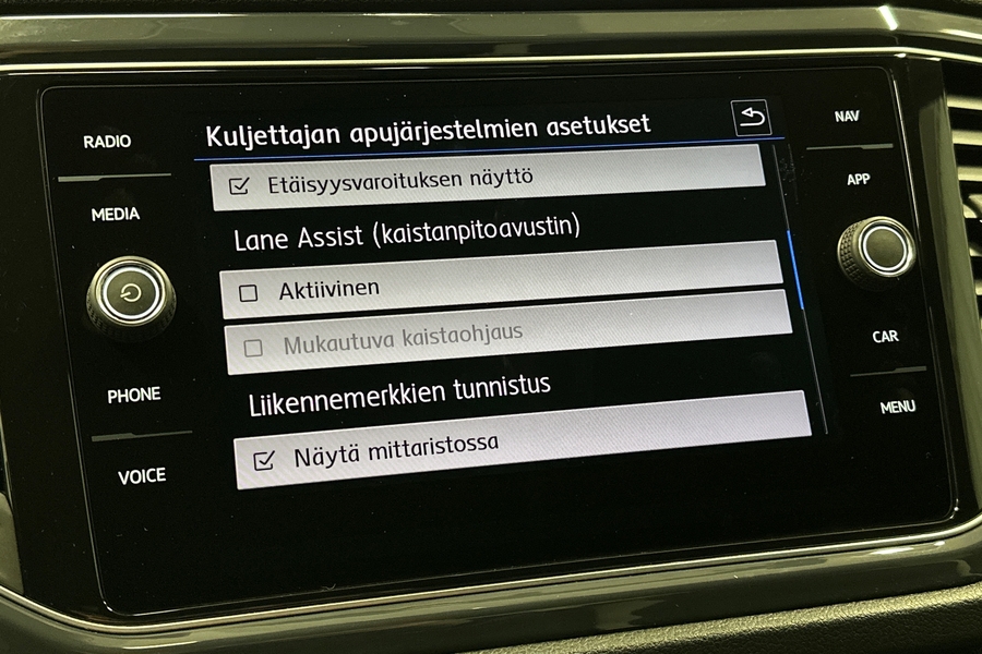 Volkswagen T-Roc vaihtoauto