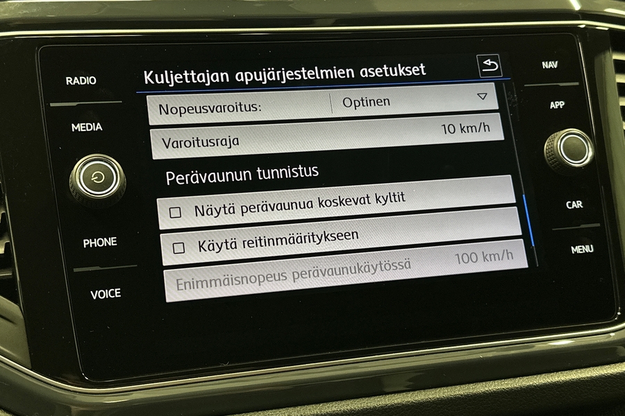 Volkswagen T-Roc vaihtoauto