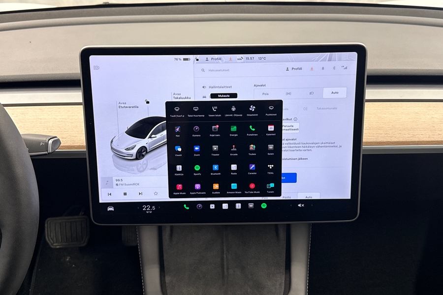 Tesla Model 3 vaihtoauto