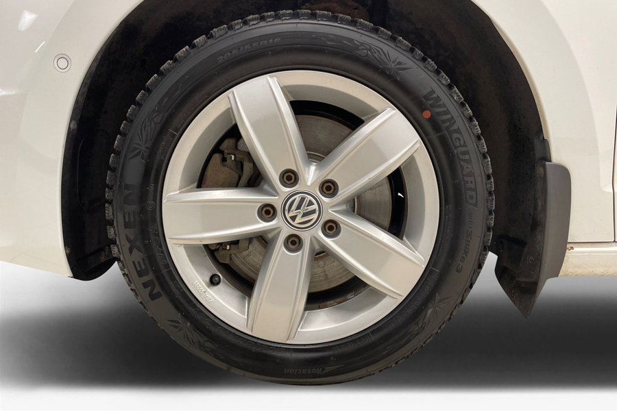 Volkswagen Touran vaihtoauto