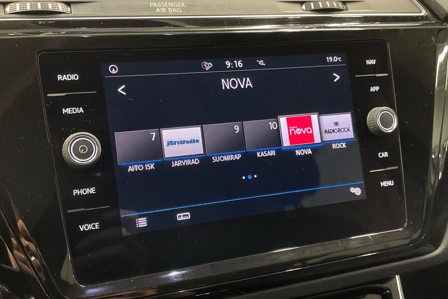 Volkswagen Touran vaihtoauto