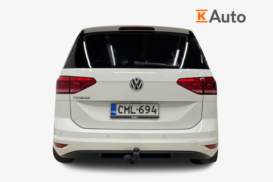 Volkswagen Touran vaihtoauto