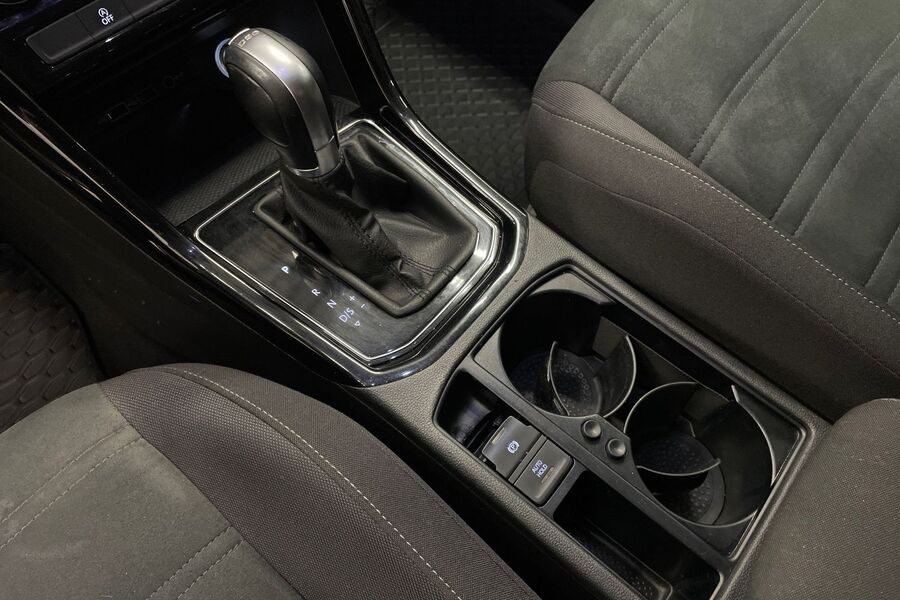 Volkswagen Touran vaihtoauto