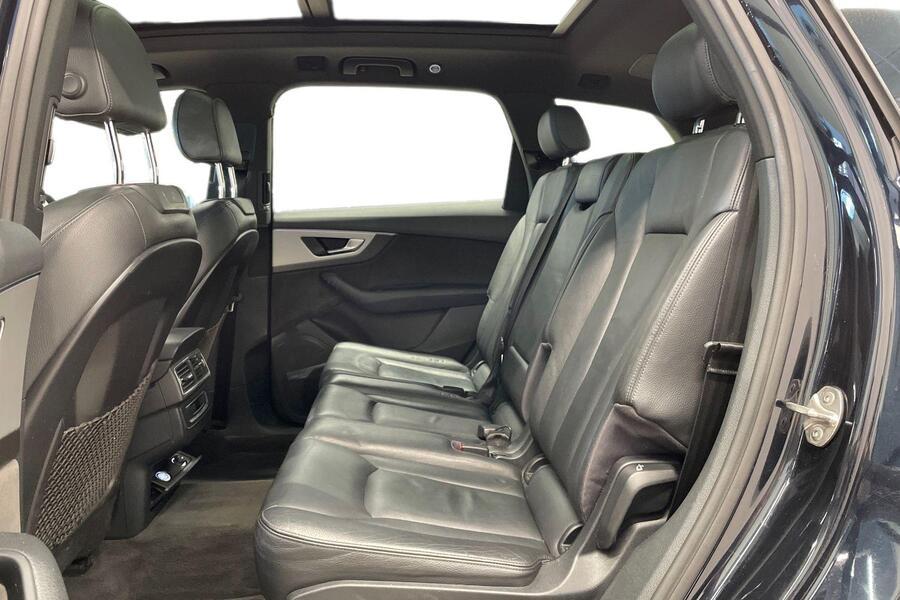 Audi Q7 vaihtoauto