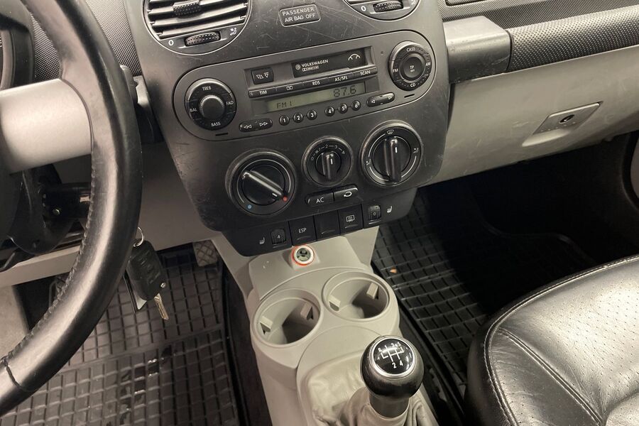 Volkswagen New Beetle vaihtoauto