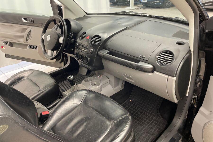 Volkswagen New Beetle vaihtoauto