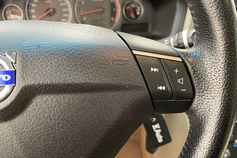 Volvo V70 vaihtoauto