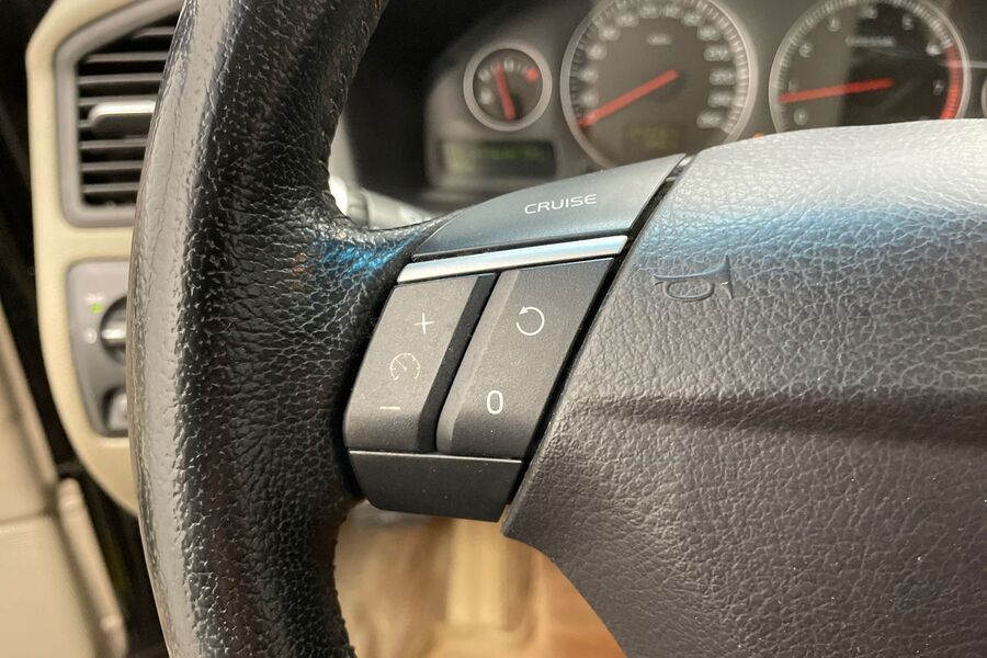 Volvo V70 vaihtoauto