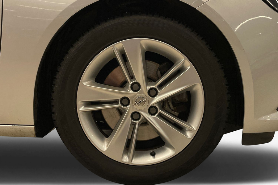 Opel Insignia vaihtoauto