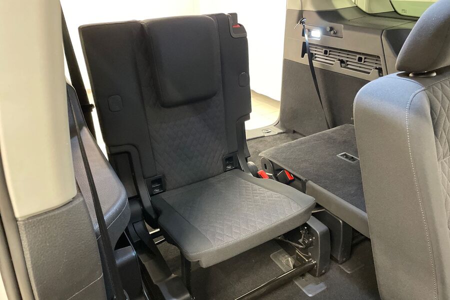 Volkswagen Caddy Maxi vaihtoauto