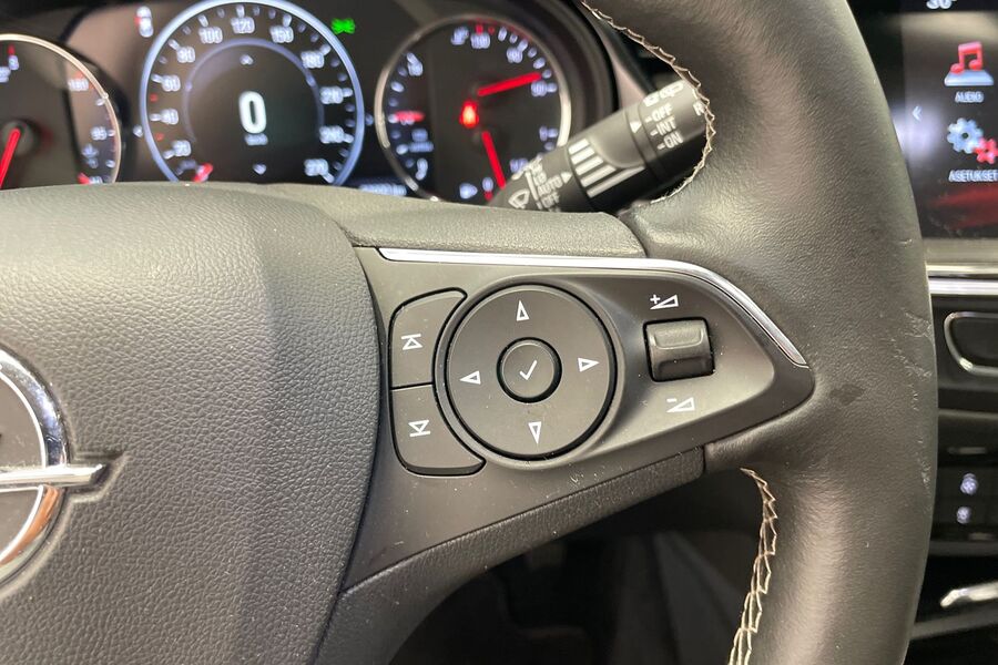 Opel Insignia vaihtoauto