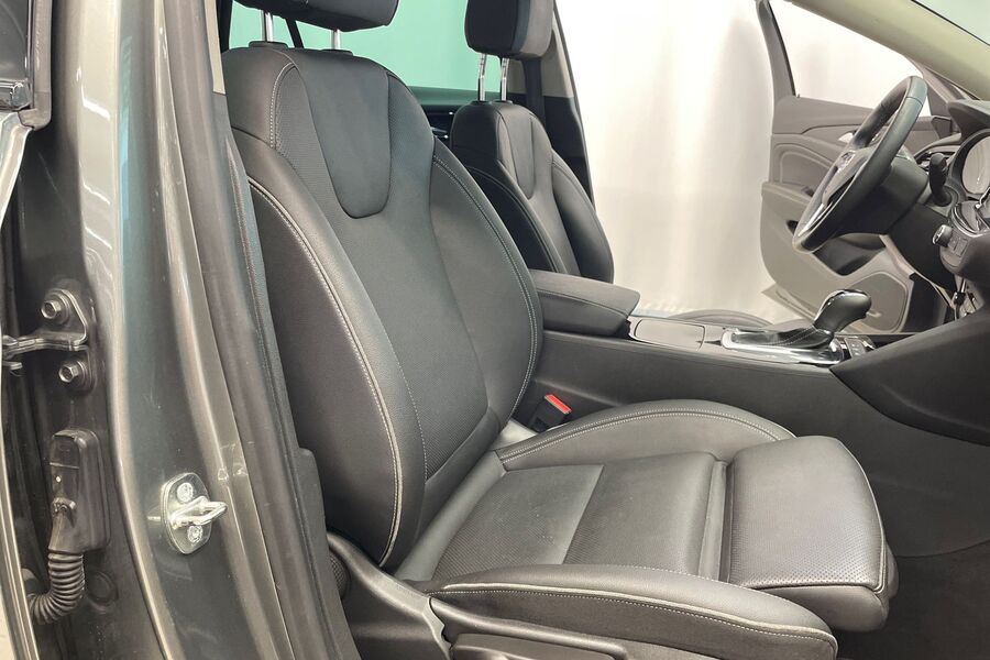 Opel Insignia vaihtoauto