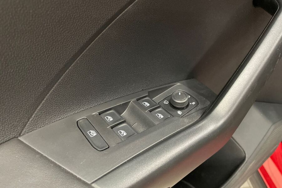 Volkswagen T-Cross vaihtoauto