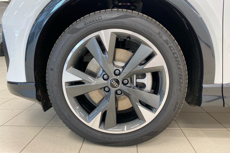 Audi Q4 e-tron vaihtoauto