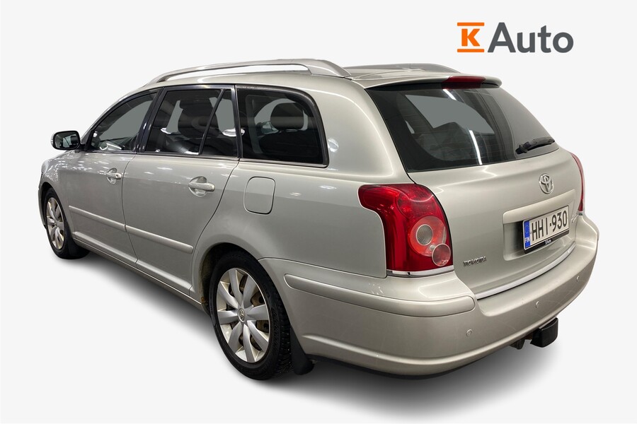 Toyota Avensis vaihtoauto