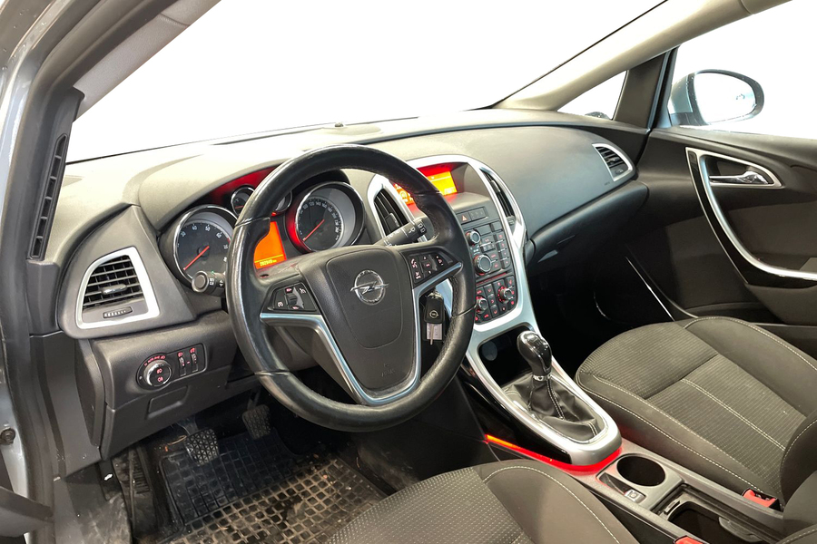 Opel Astra vaihtoauto