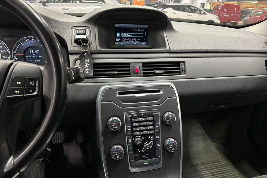 Volvo V70 vaihtoauto