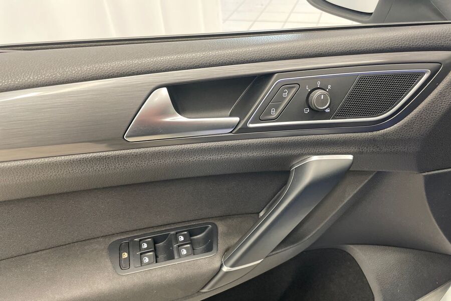 Volkswagen Golf Sportsvan vaihtoauto