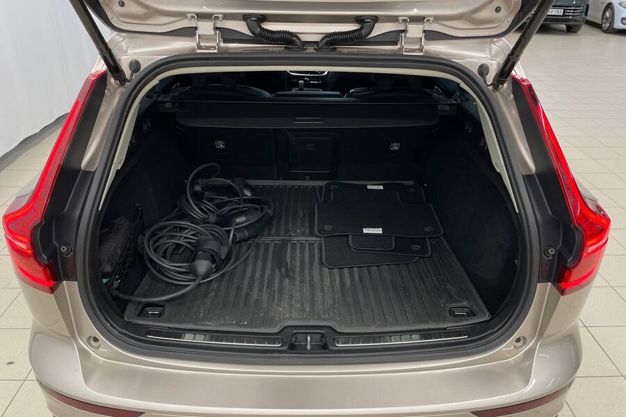 Volvo V60 vaihtoauto