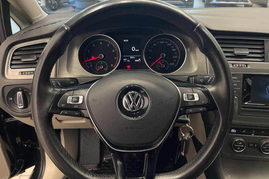 Volkswagen Golf vaihtoauto