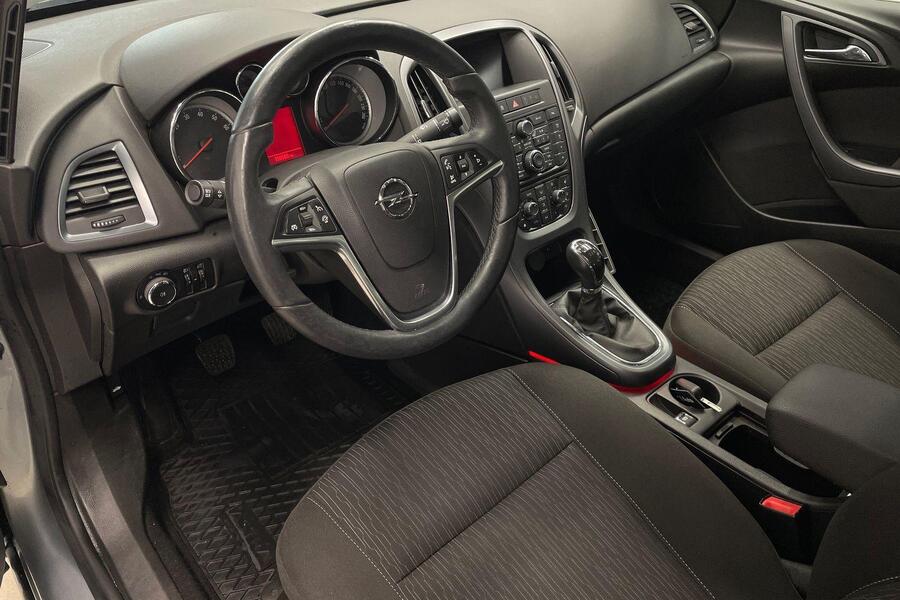 Opel Astra vaihtoauto