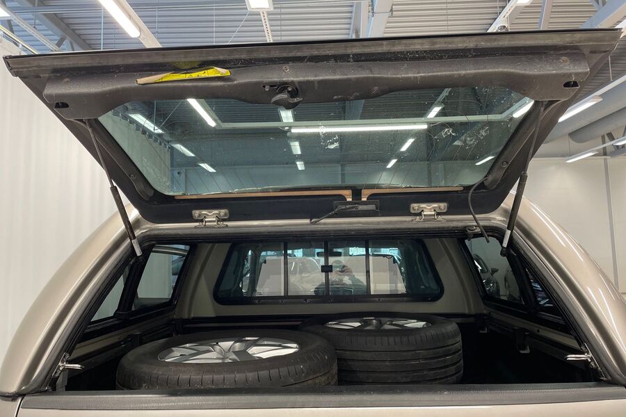 Volkswagen Amarok vaihtoauto