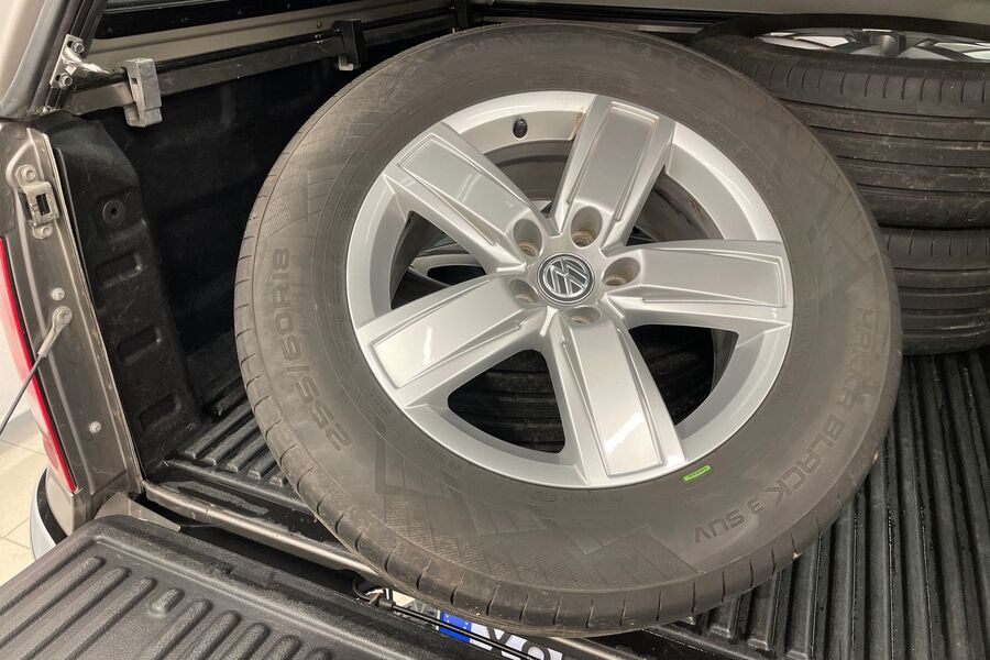 Volkswagen Amarok vaihtoauto