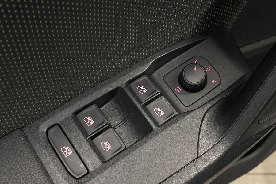 SEAT Arona vaihtoauto