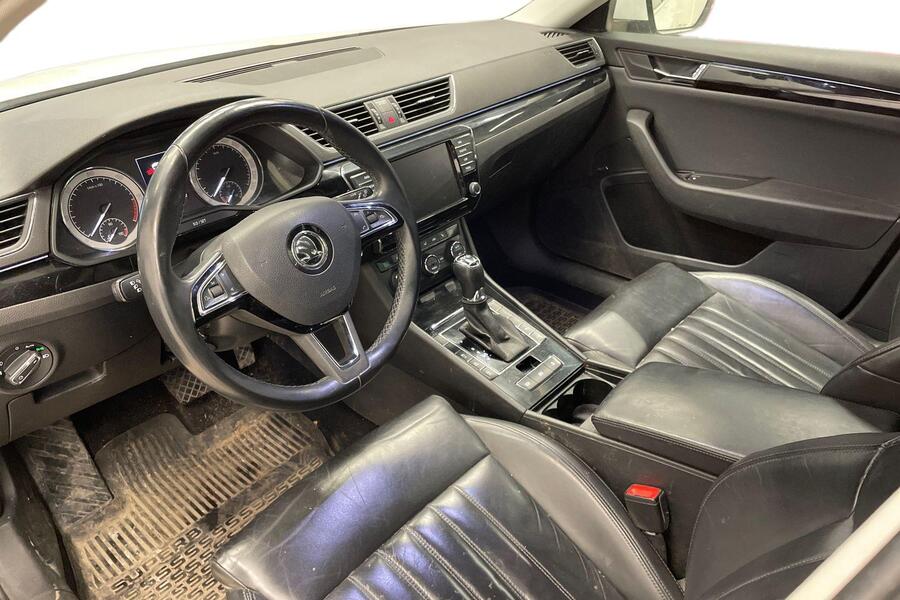 Skoda Superb vaihtoauto