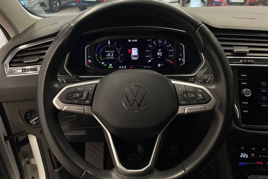 Volkswagen Tiguan vaihtoauto