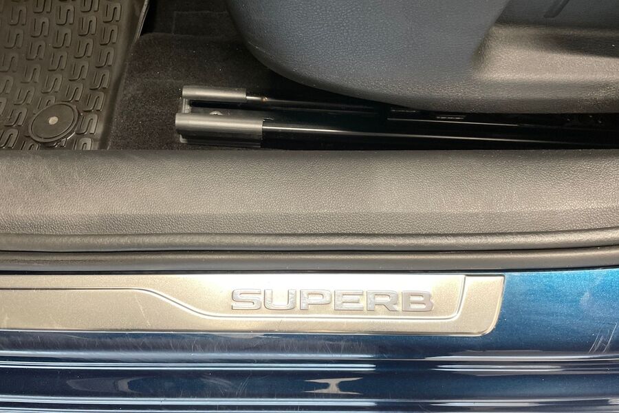 Skoda Superb vaihtoauto