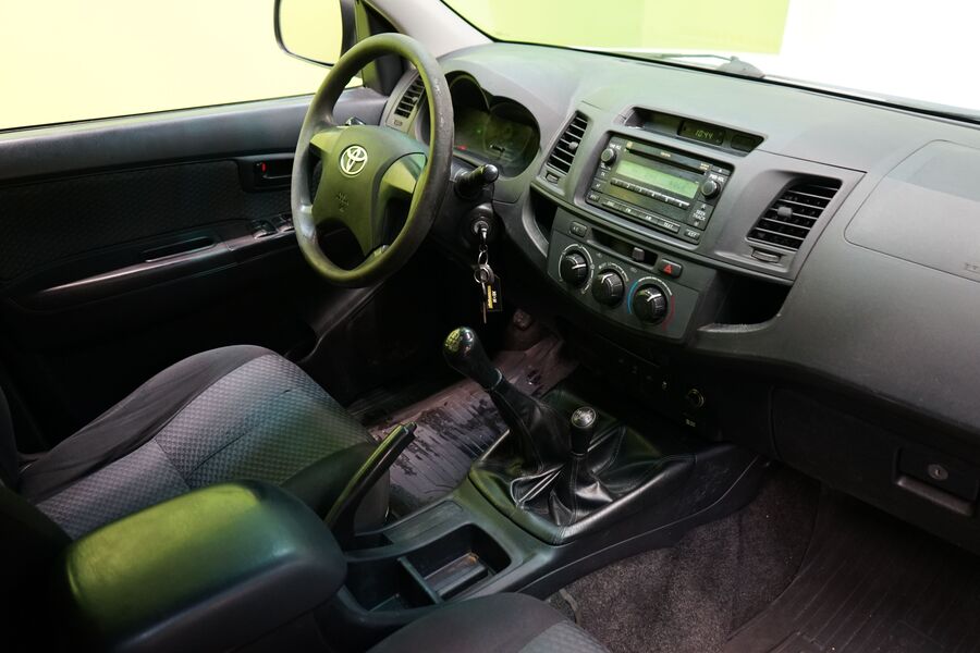 Toyota Hilux vaihtoauto