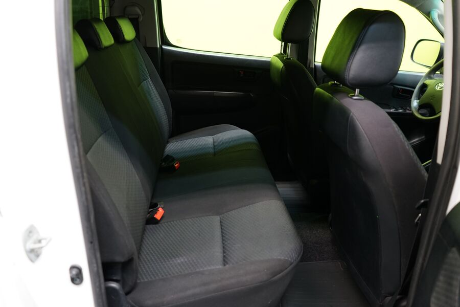 Toyota Hilux vaihtoauto