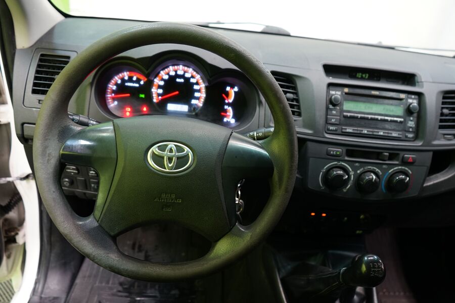 Toyota Hilux vaihtoauto
