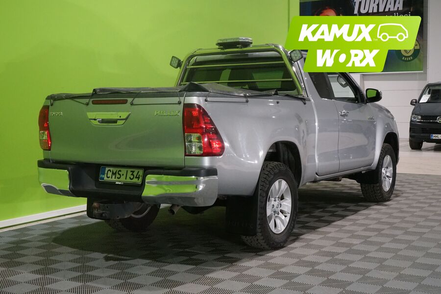 Toyota Hilux vaihtoauto