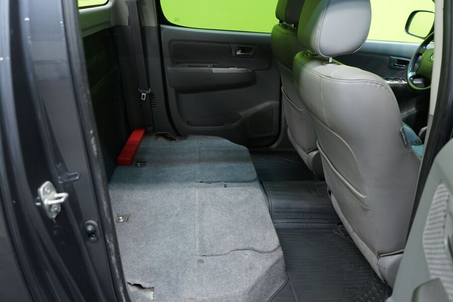 Toyota Hilux vaihtoauto