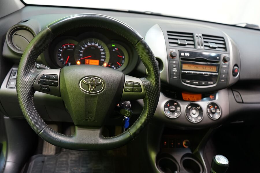 Toyota RAV4 vaihtoauto
