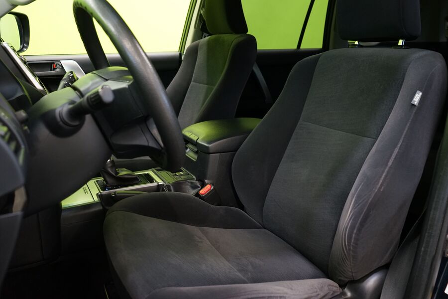 Toyota Land Cruiser vaihtoauto