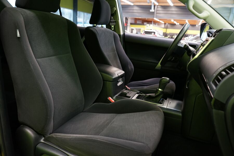 Toyota Land Cruiser vaihtoauto