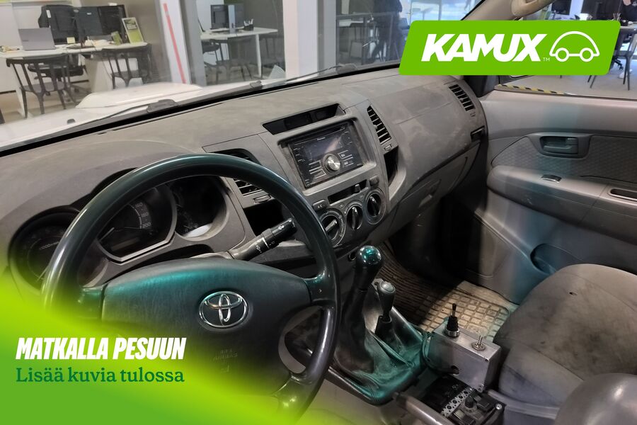 Toyota Hilux vaihtoauto