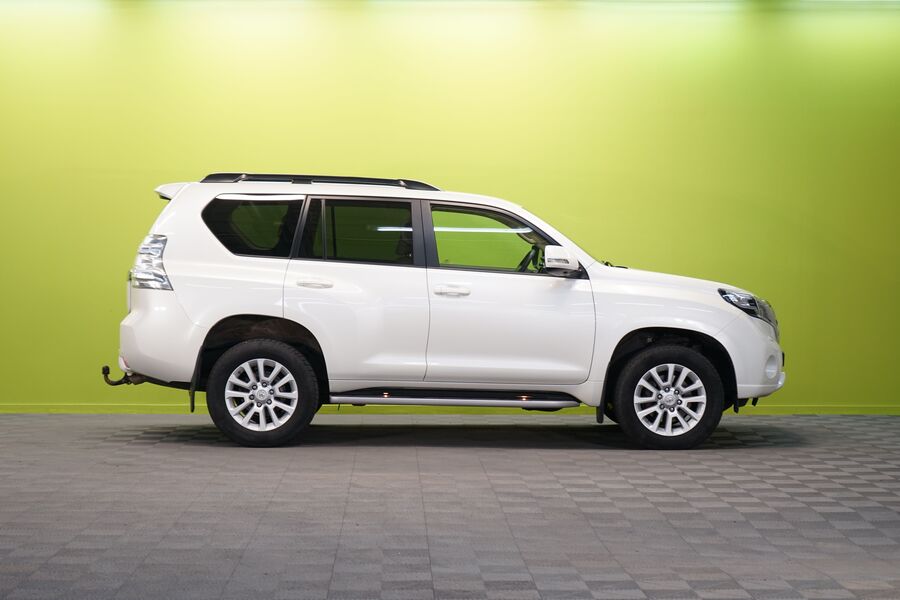 Toyota Land Cruiser vaihtoauto