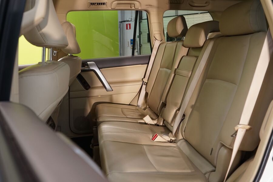 Toyota Land Cruiser vaihtoauto