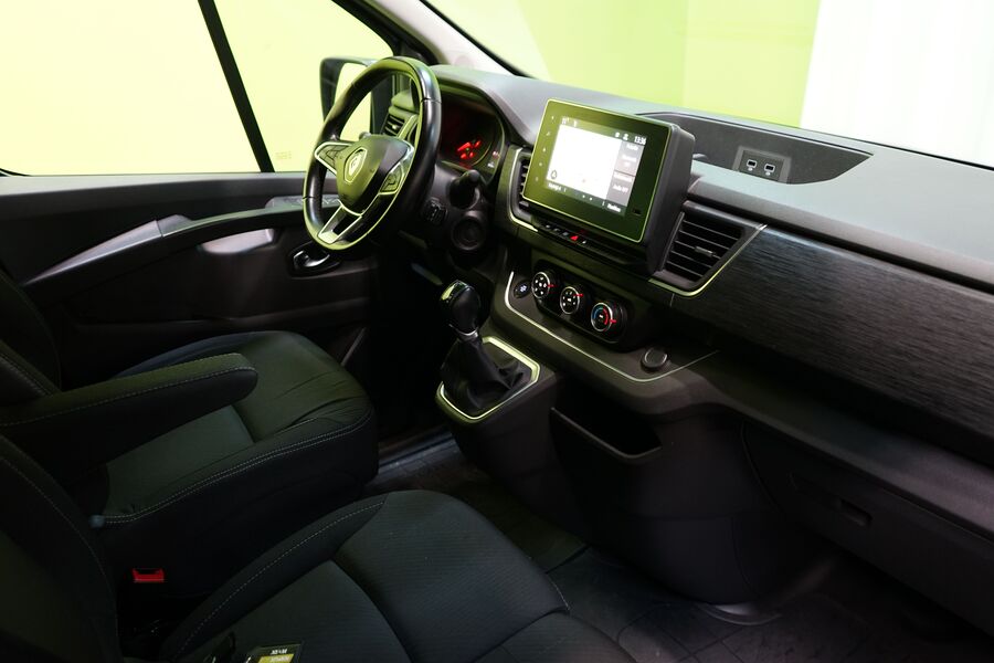 Renault Trafic Combi vaihtoauto