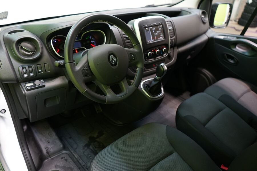 Renault Trafic vaihtoauto