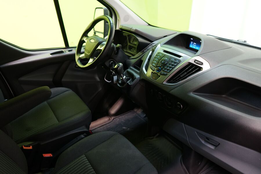 Ford Transit Custom vaihtoauto