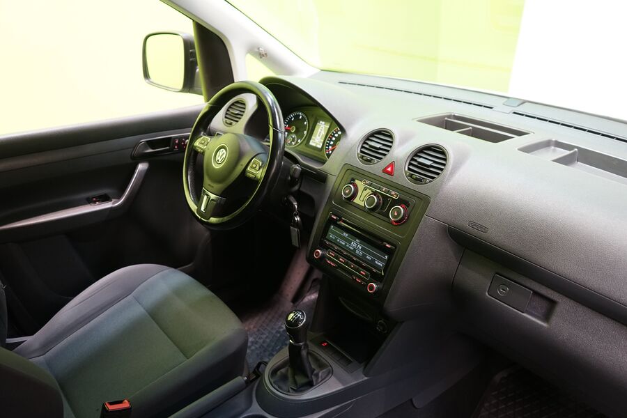 Volkswagen Caddy Maxi vaihtoauto